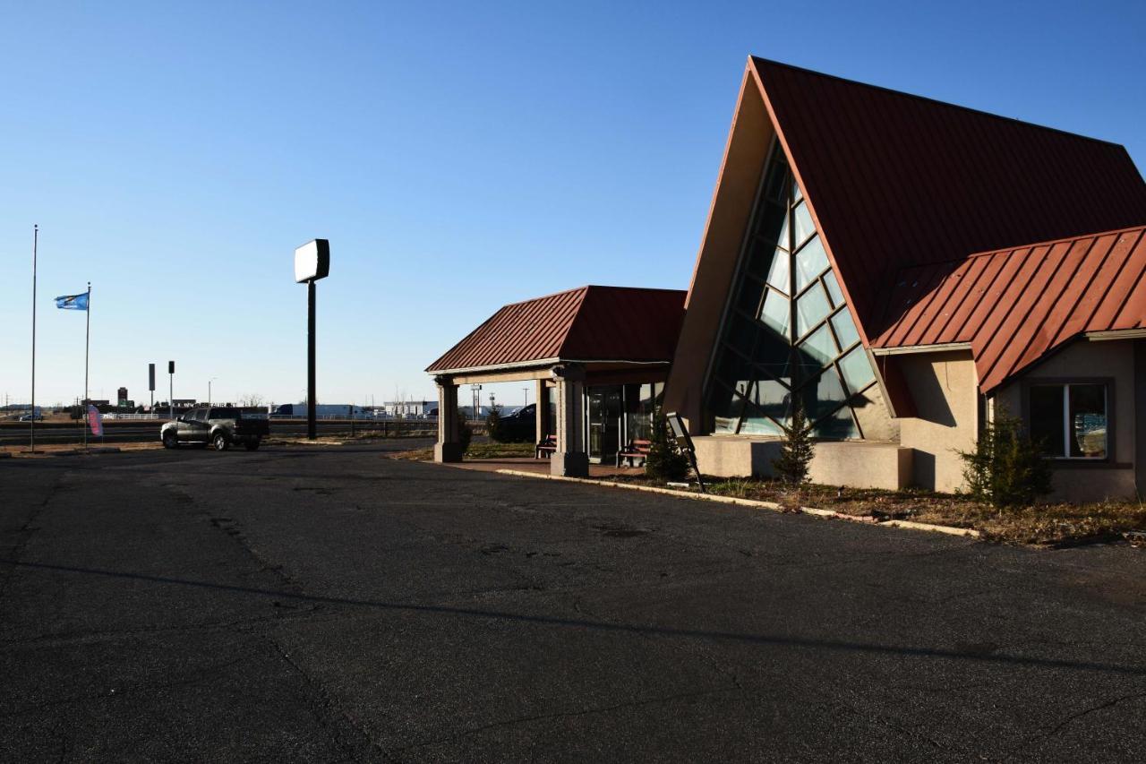 American Best Inn By Oyo I-35 Perry Near Lake Mcmurtry 외부 사진