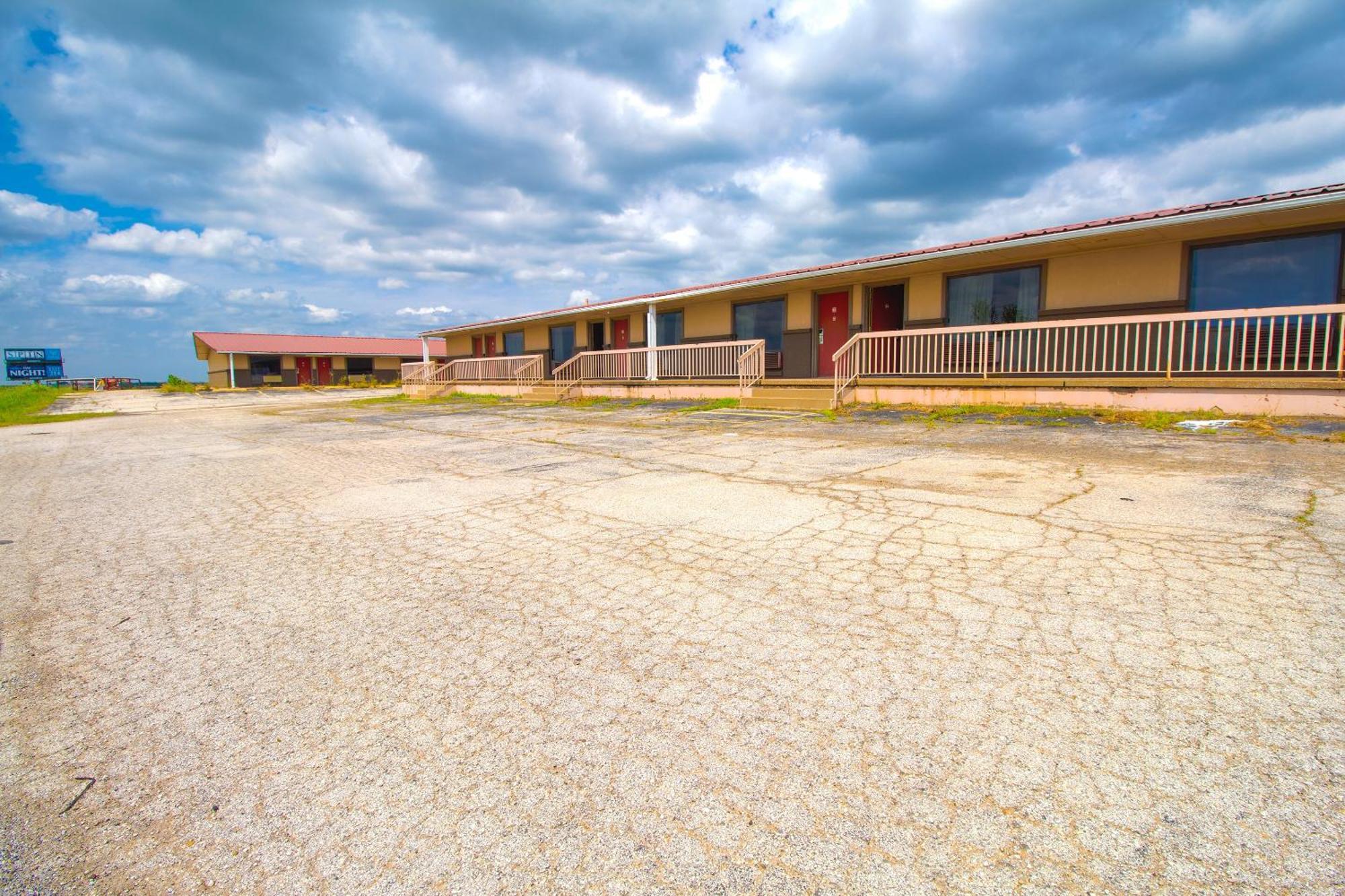 American Best Inn By Oyo I-35 Perry Near Lake Mcmurtry 외부 사진