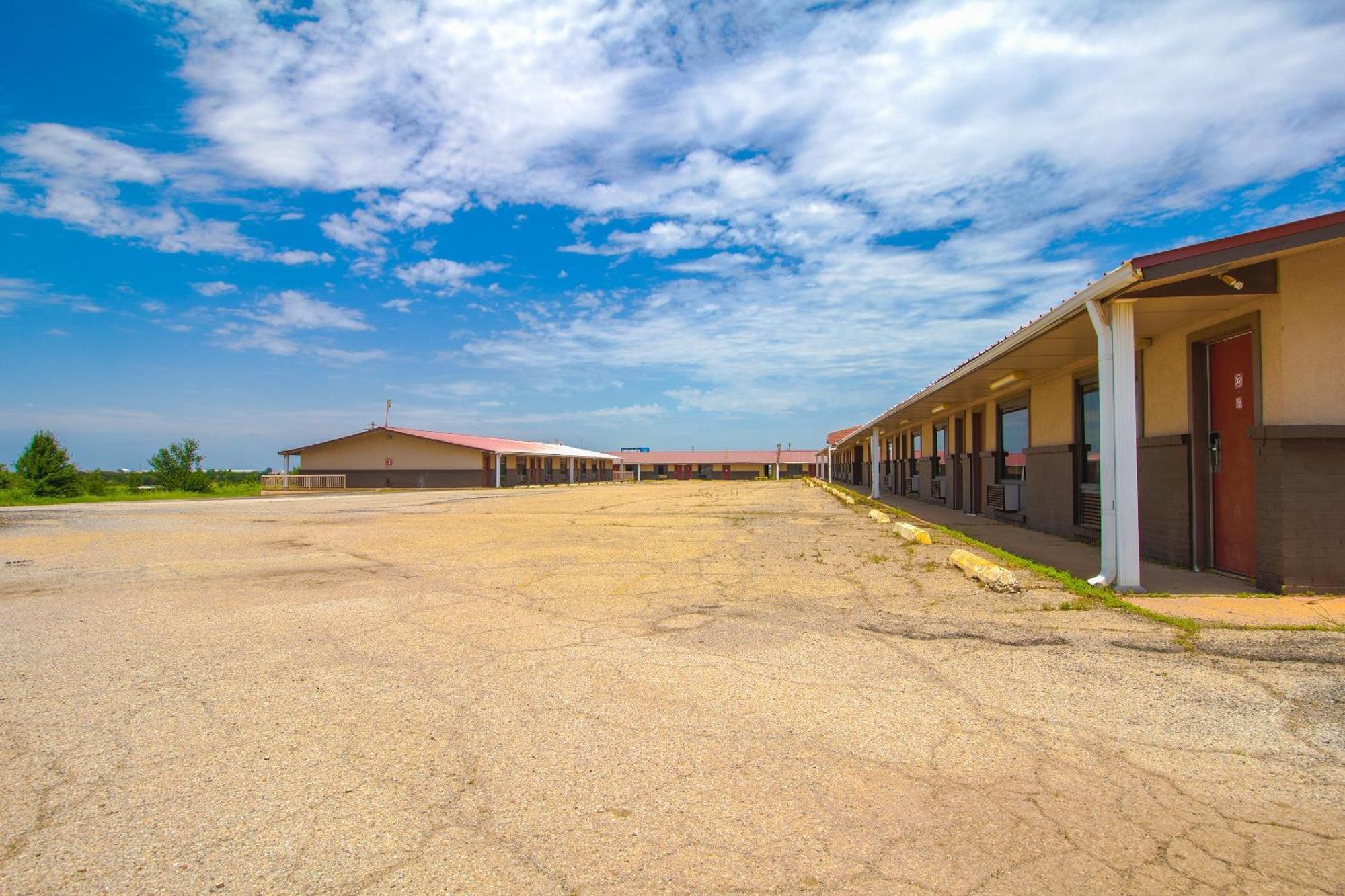 American Best Inn By Oyo I-35 Perry Near Lake Mcmurtry 외부 사진